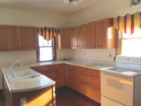 127 E Lafayette St, Ottawa, IL 61350 photo 4