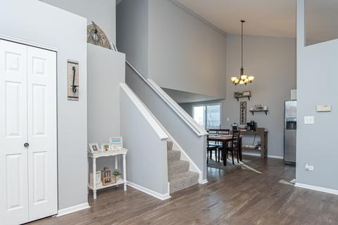 1505 Green Trails Dr, Plainfield, IL 60586 photo 4