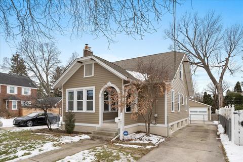 12 N Edison Ave, Elgin, IL 60123 photo 2