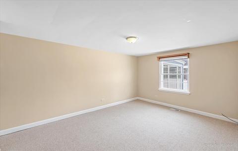 845 Bellevue Ave, Elgin, IL 60120 photo 12