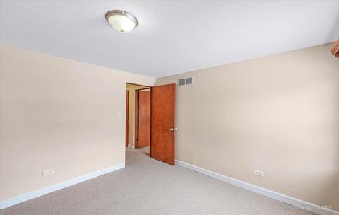 845 Bellevue Ave, Elgin, IL 60120 photo 15