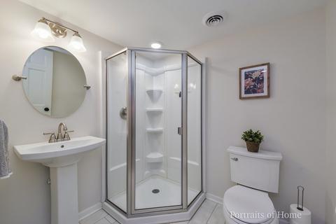 407 N Gary Ave, Wheaton, IL 60187 photo 24