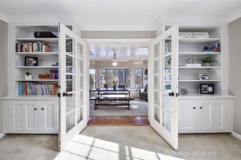 407 N Gary Ave, Wheaton, IL 60187 photo 7