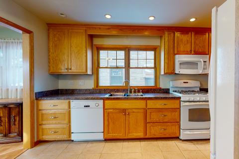 116 E North Ave, Addison, IL 60101 photo 5