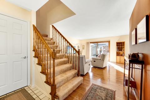 1602 Coloma Pl, Wheaton, IL 60189 photo 4