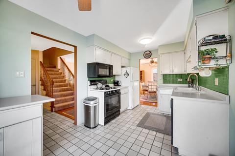 1602 Coloma Pl, Wheaton, IL 60189 photo 14