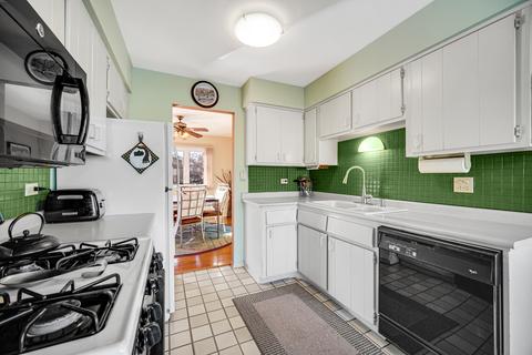 1602 Coloma Pl, Wheaton, IL 60189 photo 13