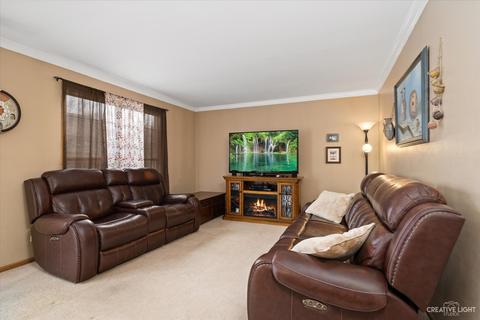 3111 Eugene Ln, Aurora, IL 60504 photo 5