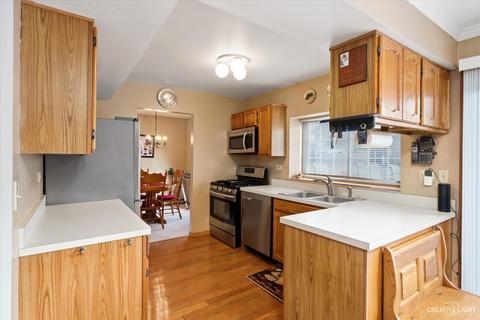 3111 Eugene Ln, Aurora, IL 60504 photo 8