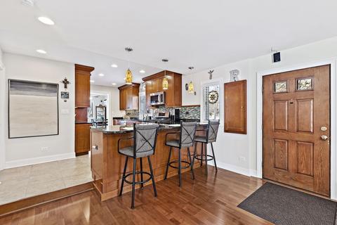 827 Harlem Ave, Glenview, IL 60025 photo 9