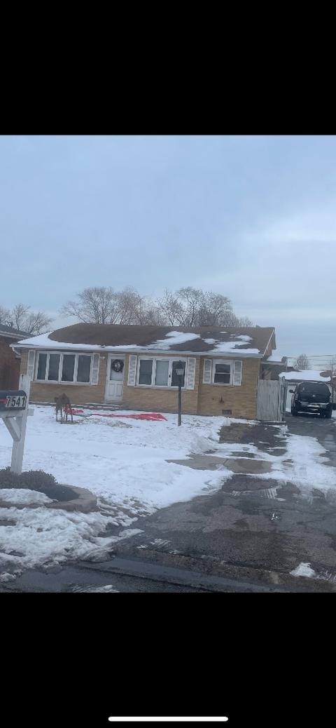 7541 S Octavia Ave, Bridgeview, IL 60455 photo 1