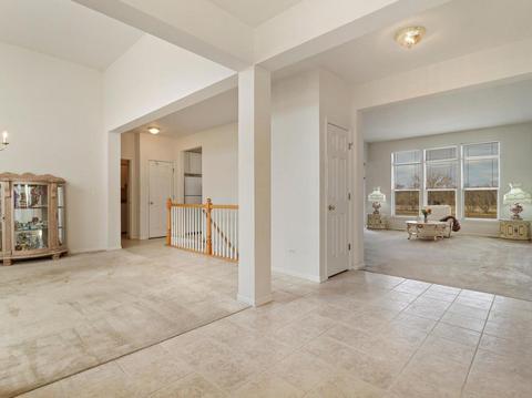2115 Tyler Trl, Mchenry, IL 60051 photo 4