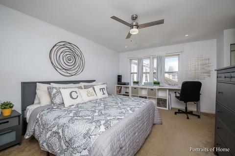 1815 Courtenay Dr, Wheaton, IL 60189 photo 2