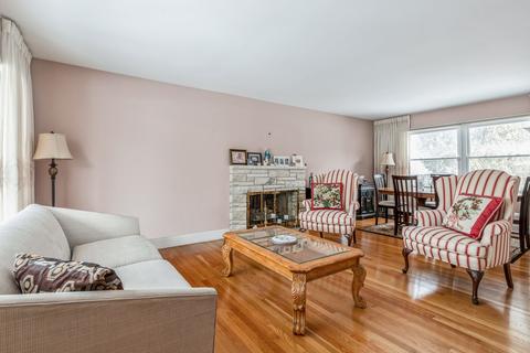 1801 E Cree Ln, Mount Prospect, IL 60056 photo 5