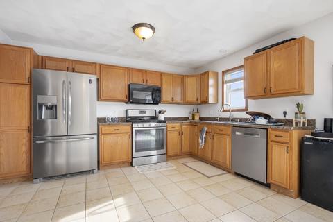 722 Rosemare Dr, Roscoe, IL 61073 photo 7