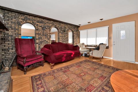 8644 Lincoln Dr, Lyons, IL 60534 photo 3