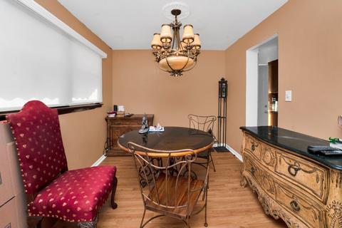 8644 Lincoln Dr, Lyons, IL 60534 photo 5