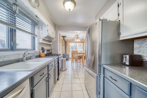7901 W 70th St, Bridgeview, IL 60455 photo 9