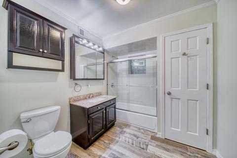 7901 W 70th St, Bridgeview, IL 60455 photo 18