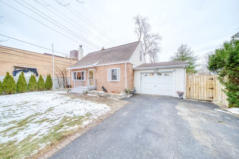 7901 W 70th St, Bridgeview, IL 60455 photo 2