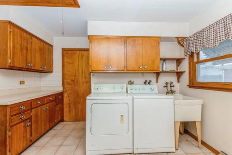 3713 153rd St, Midlothian, IL 60445 photo 8
