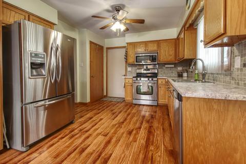2309 Gustave Ln, Plainfield, IL 60586 photo 6