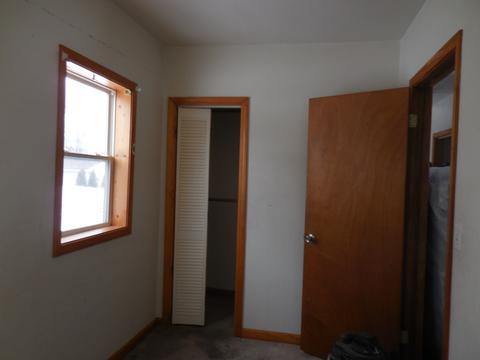 307 E St Paul St, Spring Valley, IL 61362 photo 7
