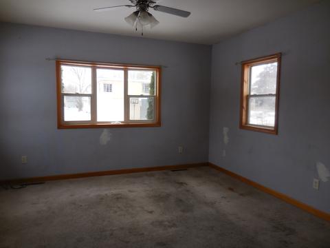 307 E St Paul St, Spring Valley, IL 61362 photo 6