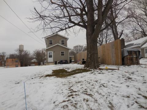 307 E St Paul St, Spring Valley, IL 61362 photo 3