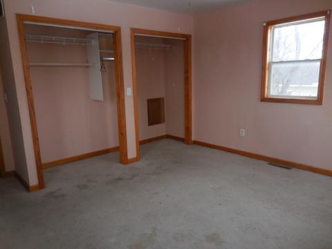 307 E St Paul St, Spring Valley, IL 61362 photo 11