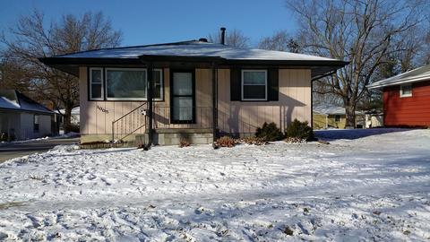 1005 N Oak St N, Normal, IL 61761 photo 2
