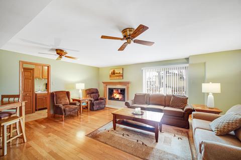 15253 Pine Dr, Oak Forest, IL 60452 photo 13