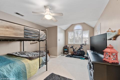 955 Stonehaven Dr, Elgin, IL 60124 photo 24