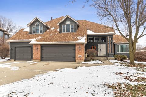 955 Stonehaven Dr, Elgin, IL 60124 photo 1