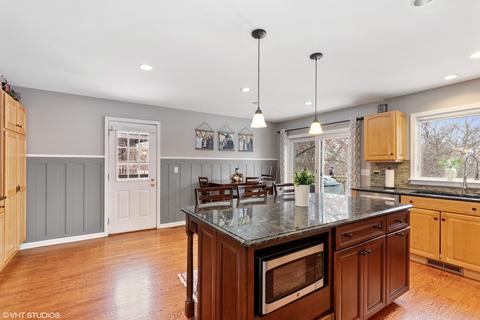 955 Stonehaven Dr, Elgin, IL 60124 photo 13