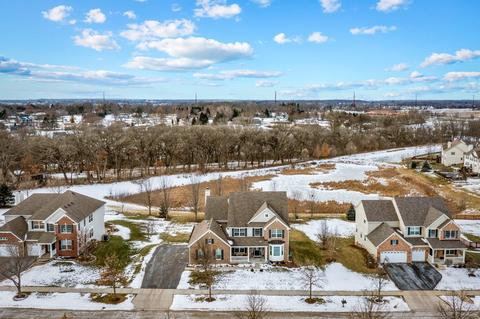 3001 Wagon Rd, Elgin, IL 60124 photo 3