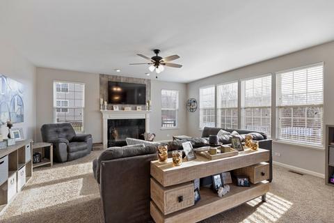 3001 Wagon Rd, Elgin, IL 60124 photo 13