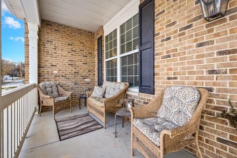 3001 Wagon Rd, Elgin, IL 60124 photo 4