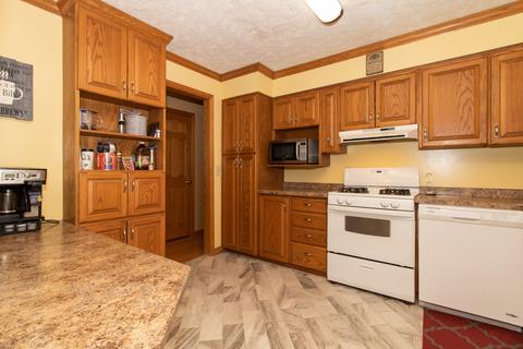 1602 Tompkins Dr, Normal, IL 61761 photo 14