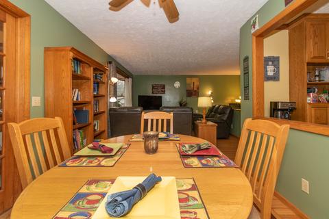 1602 Tompkins Dr, Normal, IL 61761 photo 9