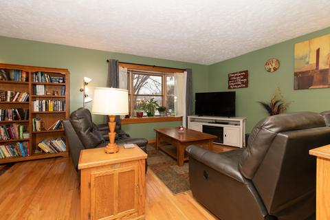 1602 Tompkins Dr, Normal, IL 61761 photo 2