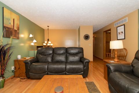 1602 Tompkins Dr, Normal, IL 61761 photo 3