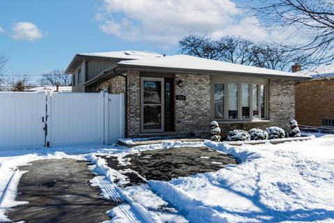 7233 Beloit Ave, Bridgeview, IL 60455 photo 2