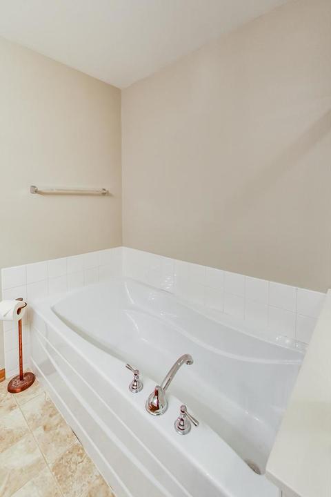 1603 Millbrook Dr, Algonquin, IL 60102 photo 20