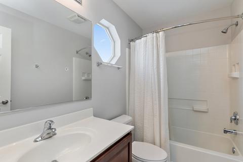 5617 Red Oak Dr, Hoffman Estates, IL 60192 photo 20