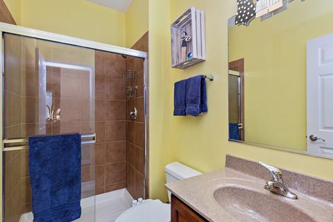 5617 Red Oak Dr, Hoffman Estates, IL 60192 photo 16