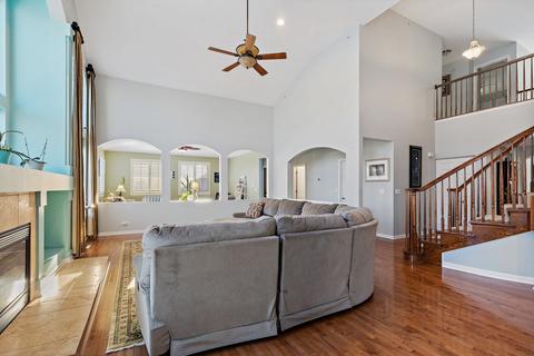 5617 Red Oak Dr, Hoffman Estates, IL 60192 photo 7