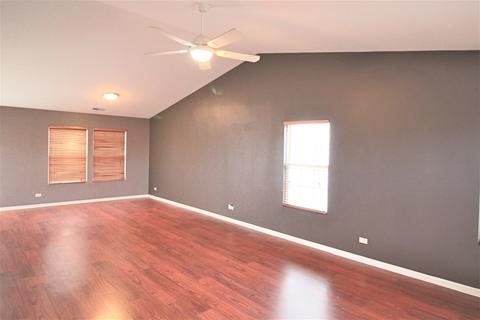2415 Reflections Dr, Aurora, IL 60502 photo 9