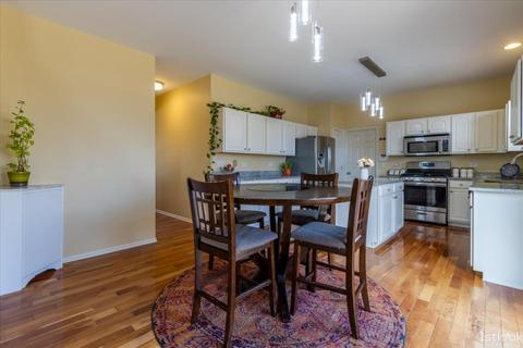 2590 Rourke Dr, Aurora, IL 60503 photo 9