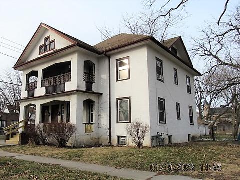 551 E Hickory St, Kankakee, IL 60901 photo 4